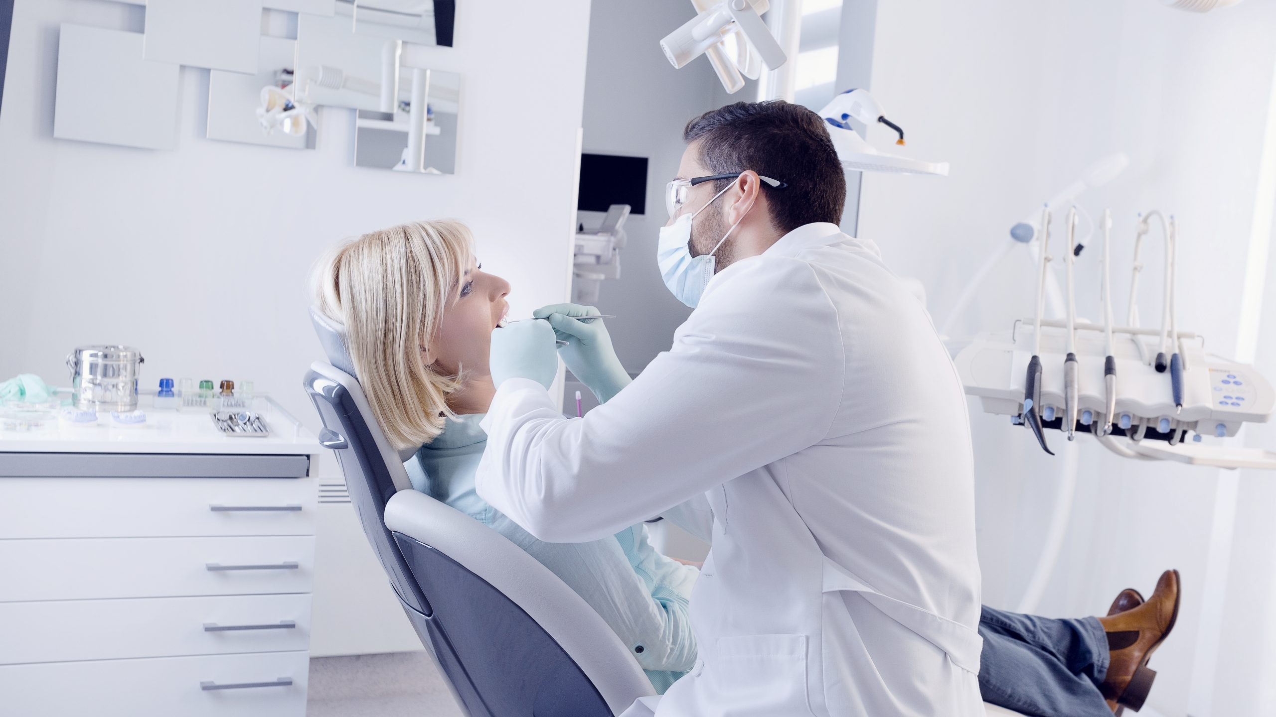 Dentist in Hartford, MI